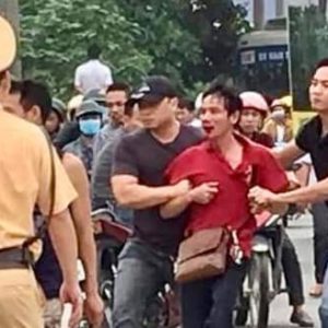Vietnamesische Polizei unterdrückt und verhaftet Gegner von der BOT-Autobahn Thăng Long – Nội Bài