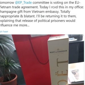 Dân biểu Châu Âu tố cáo Đại sứ VN hối lộ rượu Champagne để bỏ phiếu thông qua EVFTA