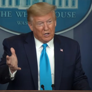 Tổng thống Trump bực tức khi bị rơi vào „chảo lửa“ buộc tội