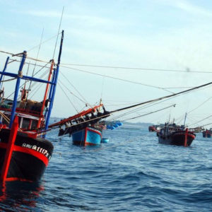 China sinks Vietnamese fishing vessel – Prime Minister Nguyen Xuan Phuc still keep his mouth shut