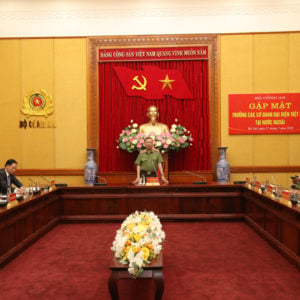 Why did the Minister of Public Security meet the new chief representatives of Vietnam abroad?