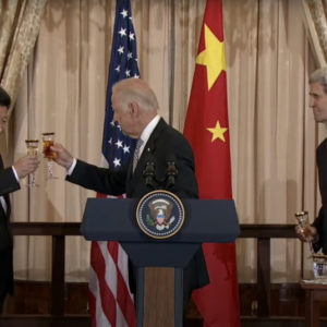 Biden sẽ “đối xử” ra sao với châu Á và Việt Nam?