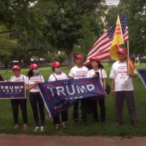 Người Mỹ Gốc Việt xuống đường vì tổng thống Trump