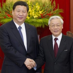 Trung Quốc “cướp biển” – Việt Nam “dọn bãi”