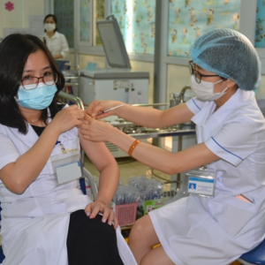 WHO considers a proposal to produce COVID vaccine using mRNA technology in Vietnam
