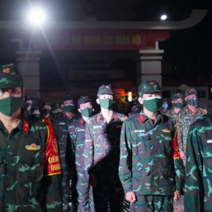 Vietnam deploys army, imposing order “whoever stays where is” as Covid-19 infection surges