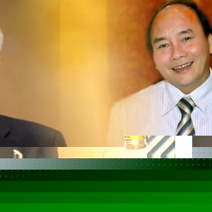Phòng tuyến bảo vệ gia đình bị chọc thủng, vợ con của ông Phúc như “ngàn cân treo sợi tóc”
