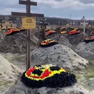 Cánh đồng chết: Bên trong ‘nghĩa địa tội phạm’ đầy ám ảnh của Putin, nơi chôn cất những kẻ giết người và hiếp dâm được đưa đến Ukraine làm bia đỡ đạn