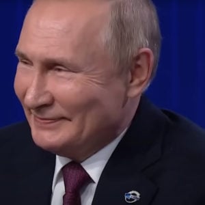 Putin giết chết 3 nghị sỹ khi họ nghi ngờ ông ta đánh bom