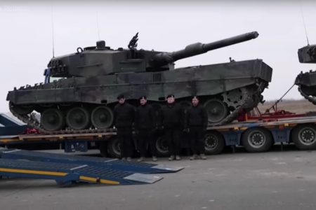 Несмотря на нехватку запасных частей  Польша хочет поставлять в Украину больше танков