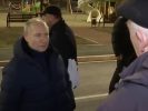 Bạo chúa Nga thăm Mariupol khi Ukraine chỉ trích; “tội phạm luôn quay lại hiện trường vụ án”