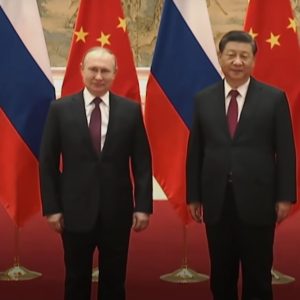 Большой и маленький друг. Си и Путина интересуют образы, а не мир