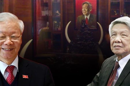 Cặp Ngà voi của Lê Khả Phiêu và 7 tấn ngà voi buôn lậu. Có cung ắt có cầu