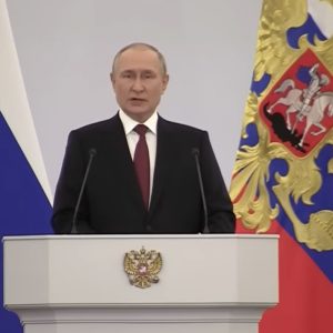 Putin hủy bỏ ăn mừng chiến thắng