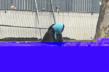 Schwarzhändler vor dem Dong-Xuan-Center Berlin
