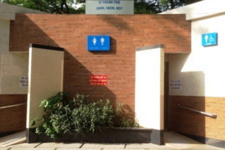 Corruption in building public restrooms and story of corrupt officials in Vietnam