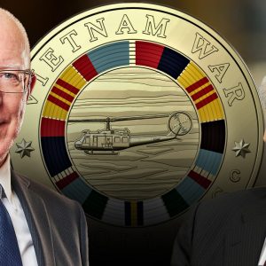 Việt Nam vô lý và độc đoán khi can thiệp vào việc Australia phát hành đồng xu có in cờ vàng ba sọc đỏ