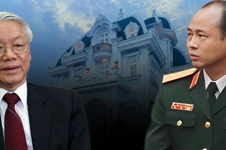 Biệt phủ đã lỗi thời, giờ đây quan chức xây lâu đài!