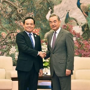 Waiting too long for being promoted to Permanent Deputy Prime Minister, Tran Luu Quang seeks China’s support!