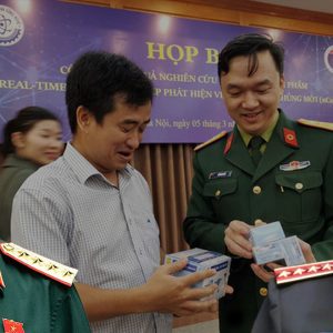 Đại án Việt Á: Tô Lâm coi chừng “lộn cổ” bởi Bộ trưởng Quốc phòng Phan Văn Giang?