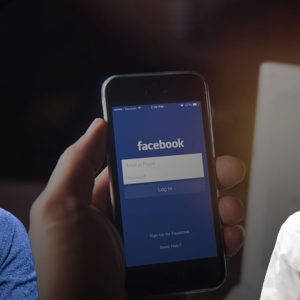 Facebook sẽ gặp khó nếu không thoả hiệp với chính quyền Việt Nam