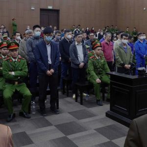 Quan chức Việt nam là nạn nhân hay tội đồ của “Tổng Bạc”?