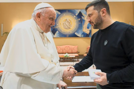 Ватикан пытается разъяснить заявление Папы Римского по Украине