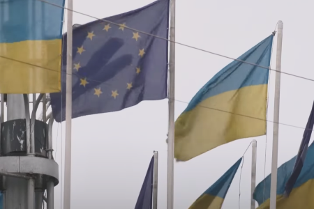 ЕС согласился финансировать оружие для Украины
