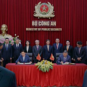 Would Police chief To Lam let Beijing to relieve Top legislator Vuong Dinh Hue?