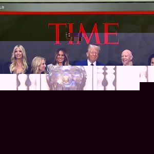 Phố Wall đang đặt cược vào cuộc suy thoái của Trump