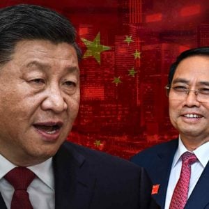 ‘CHÚNG TÔI LÀ NGƯỜI TRUNG QUỐC. CHÚNG TÔI SẼ KHÔNG LÙI BƯỚC’