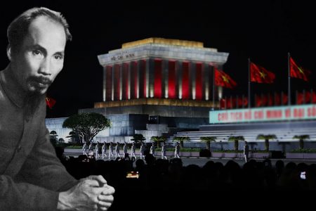 Bi kịch Hồ Chí Minh “đầu không mồ, mình không mả” ai phải chịu trách nhiệm?