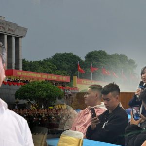 SINH VIÊN BỨC XÚC TIỀN A80 – HIỆU TRƯỞNG GIẢI THÍCH, DƯ LUẬN CHỈ THÊM HOANG MANG