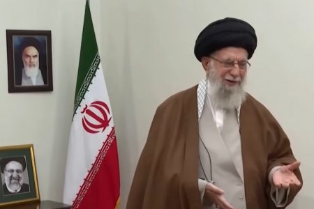 Iran xác nhận: Người đứng đầu nhà nước Ali Khamenei đã qua đời